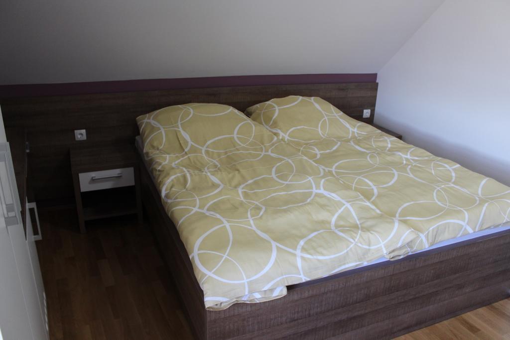 Hisa Nasprot Sonca Hotel Črnomelj Cameră foto