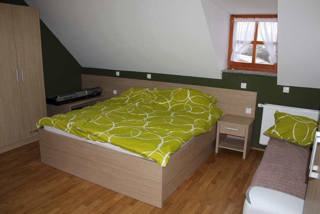 Hisa Nasprot Sonca Hotel Črnomelj Cameră foto