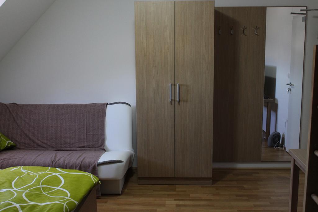 Hisa Nasprot Sonca Hotel Črnomelj Cameră foto